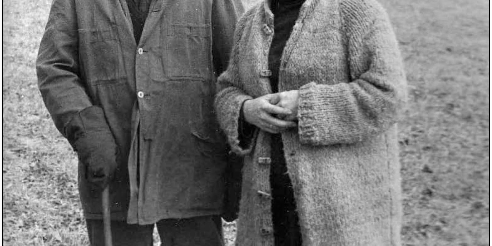 Il y a dix ans, la Galerie 38 ouvrait ses murs pour la première fois à des artistes. Nous avions eu alors l’immense privilège d’être accompagné par l’immense Edmond Amran el Maleh, irréductible à une seule et unique définition. Grâce à Edmond, nous avions pu réaliser une véritable publication concentrant des textes majeurs de sa part et de la part d’écrivains et poètes amis. Un véritable travail d’archives bibliographique. Quelques jours avant l’exposition, Edmond poussait son dernier soupir dans. Pour lui rendre hommage, et pour rappeler à nos publics avant notre anniversaire en décembre, les rencontres qui nous ont construit, nous vous proposons aujourd’hui de télécharger l’ensemble de ce catalogue. #inartwetrust #confinementculturel